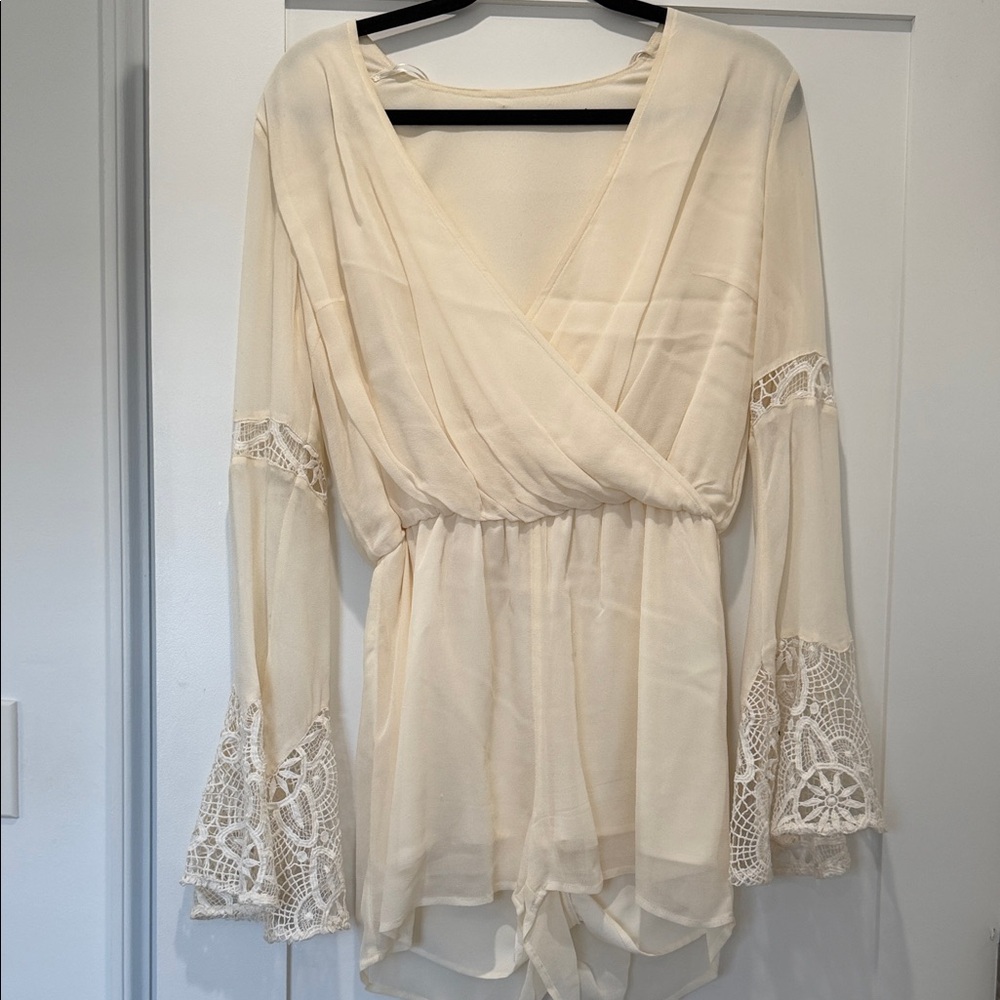 Women's Cream Lace-Sleeve Romper Jumpsuit